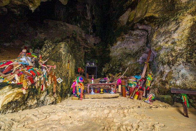 4 Islands Day Tour by Speed Boat from Ao Nang, Krabi - Stop 2: Chicken Island Rock Formation and Beach-Edge Views