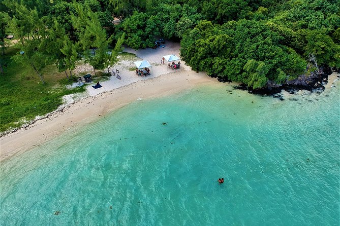 5 Islands Speedboat Cruise incl. Snorkeling in Blue Bay + Lunch at Ile aux Cerfs - Key things to know before you go