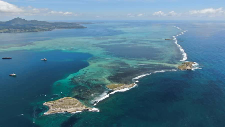 5 Islands Speedboat w/Snorkeling Sea Turtle + Lunch & Drinks - Ile aux Aigrettes Refreshments and the Open Bar Switch