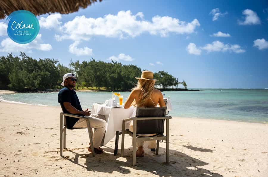 5 islands tour: New Private OCÉANE Speedboat - Ile aux Aigrettes: the snorkeling window in clear water