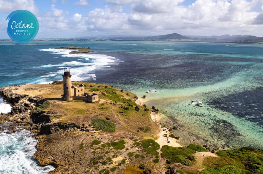 5 islands tour: New Private OCÉANE Speedboat - Pointe Maurice jetty: the start that sets the tone