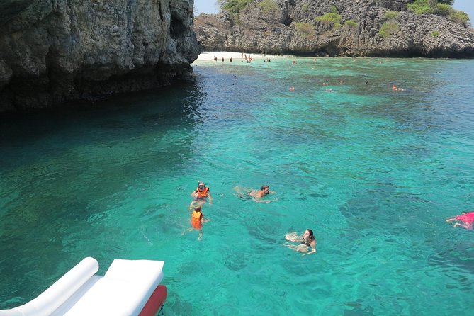 A full Day Haa & Rok islands from Koh Lanta( By Speed Boat) - Comfort on a speedboat: seasickness and getting wet