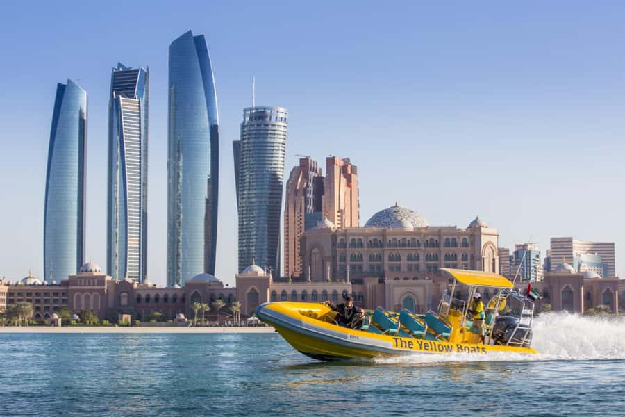 Abu Dhabi: 60-Minute Corniche Speed Boat Sightseeing Tour - Stepping onto the Yellow Boats: the vibe and the setting