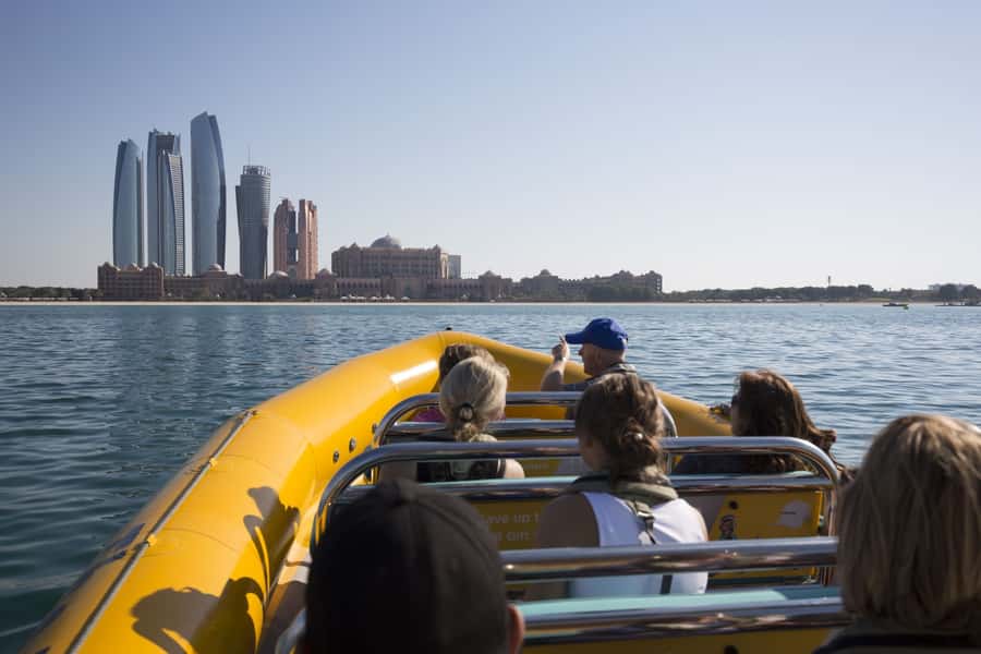 Abu Dhabi: 60-Minute Corniche Speed Boat Sightseeing Tour - Lulu Island: the open-water thrill section