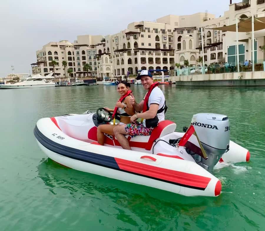 Abu Dhabi: Yas Island Self-Driving Guided Speedboat Tour - Mangrove Alley: The Wildlife Stop That Changes the Mood