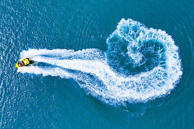 Adrenaline Jet Boat Rides in Pioneer River Mackay - What’s Included: GoPro Photo Link, MOJO Drink Card, Spray Jacket, Sunglasses