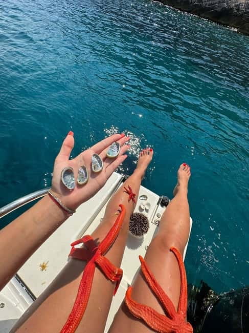 Adriatic Adventure: Blue Cave & 6 Islands Speedboat Escape - Hvar Island: Town Walking, Shopping, Lunch, and Carpe Diem Beach Bar