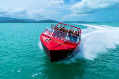 Airlie Beach Jet Boat Thrill Ride - The Cruise and Sights: From Seafront Mansions to Whitsundays Islands