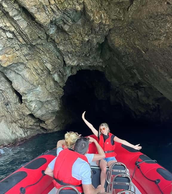 Alcudia: Sightseeing, Sea Caves & Snorkel Speedboat Tour - Coll Baix: your first 30-minute snorkel-and-swim reset