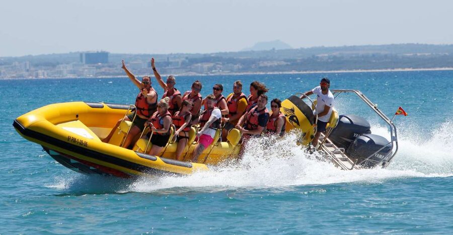 Alcudia: Speedboat Tour of Northern Mallorca & Hotel Pickup - Coastal caves and north-coast cliffs: seeing the geology from the sea