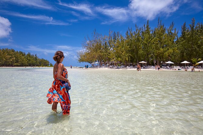 All inclusive SPEEDBOAT FULL DAY to ILE AUX CERF & GRSE WATERFALL - All-Inclusive Price: What $117.11 Buys You in Real Terms
