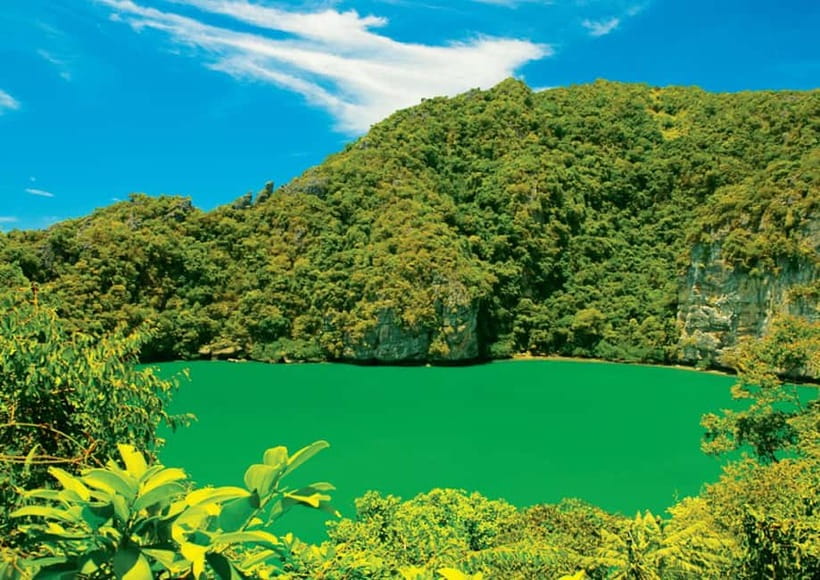 Angthong Marine Park: Speedboat Day Tour with Activities - Emerald Lagoon Lake: the stop that sets the tone
