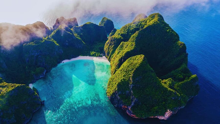 Ao Nang: Phi Phi Islands Speedboat or Catamaran Tour One day - Ko Phi Phi Don: lunch, shopping, and that rare chance to slow down
