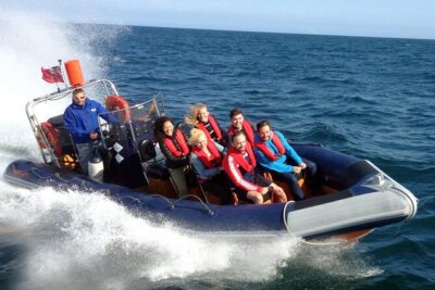Barcelona Speedboat Coastline Tour - Getting ready on the dock: meet the skipper and the quick safety run