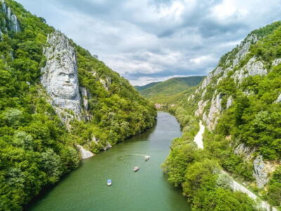 Belgrade: Iron Gate Park, Speedboat Ride, and 2 Viewpoints - Golubac Fortress and Hat Tower: the Danube’s best first impression