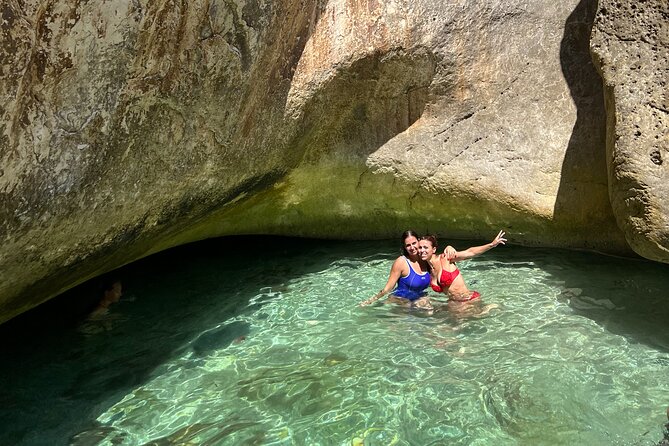 Blue Cave & Grama Bay Full Day Guided Boat Tour - English on Board and How to Handle Communication Gaps
