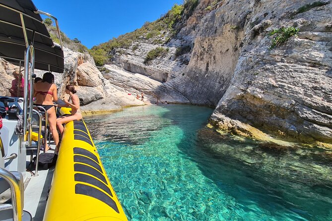 Blue cave & Hvar, 5 islands speed boat tour with unique boats from Split - Komiza on Vis: coffee, breakfast, and a movie-town feel