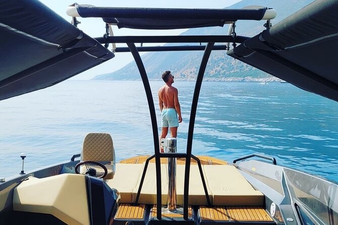 Blue cave & Hvar, 5 islands speed boat tour with unique boats from Split - Hvar town time: harbor beauty, lunch options, and easy pacing
