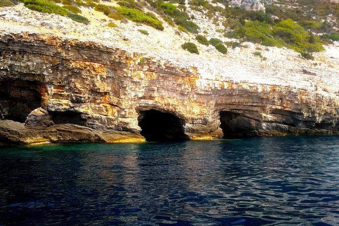 Blue Cave & Hvar : Five Islands Private Speedboat tour - Hvar in One Hour: Walls, Fortress Views, and the Cathedral Square