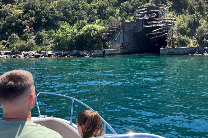 Blue Cave, Lady of the Rocks and Kotor Bay SpeedBoat Tour 3H - Perast baroque stop and maritime cues: what you should look for