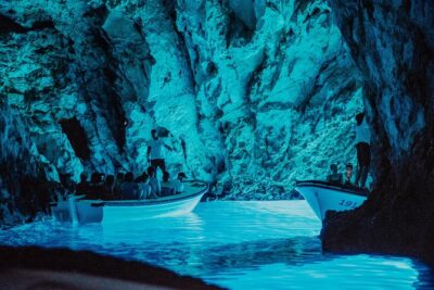 Blue cave, Mamma Mia and Hvar, 5 islands speedboat tour - The speedboat ride: thrilling, fast, and not for everyone
