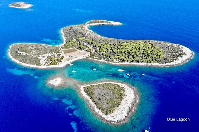 Blue cave, Mamma Mia and Hvar, 5 islands speedboat tour - Hvar town time: where the day finally slows down