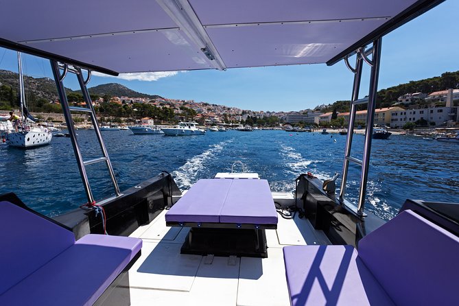 Blue cave tour with speed boat from town Hvar - Stop 1: Budikovac Island’s pebble beach and quiet lagoon