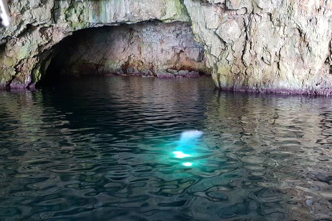 Blue Cave & Vis Island speedboat tour from Hvar - Lunch Break on Pakleni, South Shore, or Vis: What to Expect