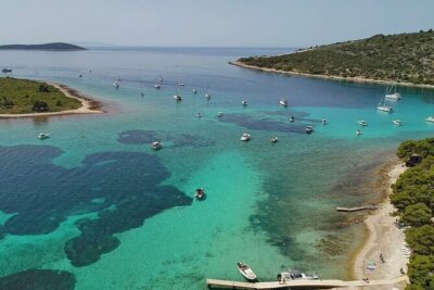 Blue Lagoon and 3 Islands Speedboat Tour from Trogir - Maslinica on Solta: A Short Village Break With Cafe Time