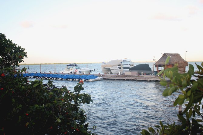 Breathtaking experience driving a speedboat in Cancun with Snorkeling included - Safety and comfort: what to watch on a boat day
