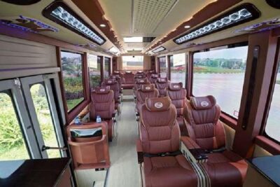Bus to Cat Ba, Expressway,Speedboat - Getting Picked Up in Hanoi’s Old Quarter (and What If You Don’t)