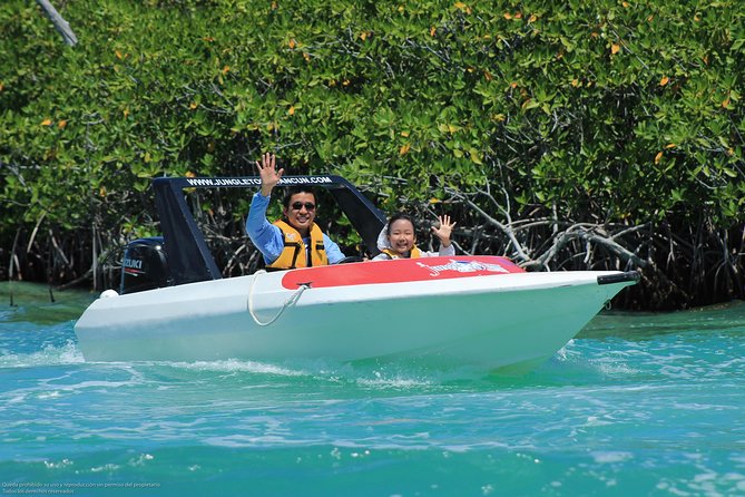 Cancun speedboat and snorkel tour: shared speedboat - Stop 2: Nichupte Lagoon canals to Punta Nizuc marine park