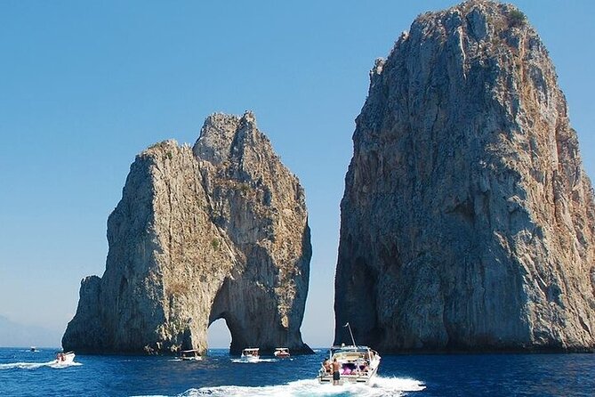 Capri Island in Private Luxury 40 feet Speedboat from Naples - Circumnavigating Capri by Sea: What You’ll Actually See