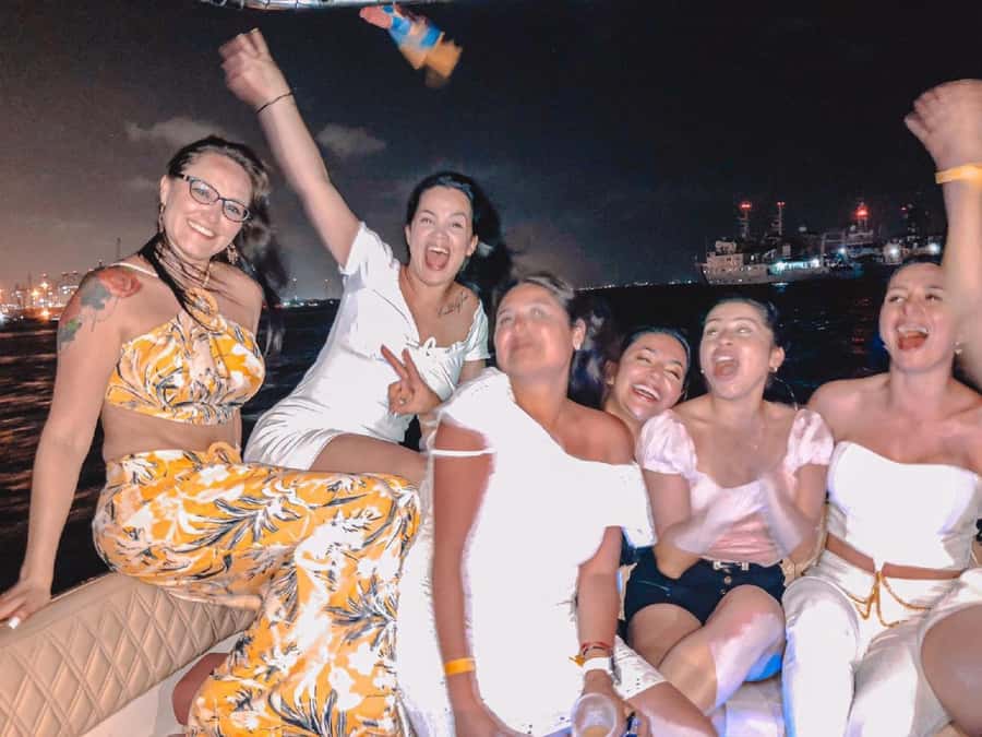 Cartagena: Speed Boat Party on the Bay with open bar - Value check: is $24 for a 2-hour bay party fair?