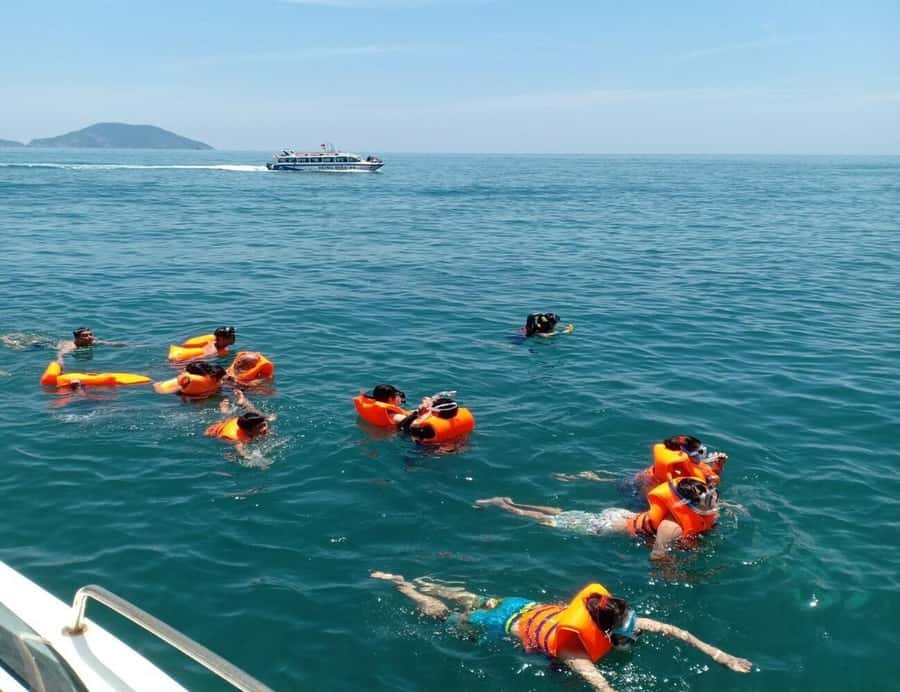 Cham Island: 1-Day Speedboat Trip with Snorkeling and Lunch - Lunch on the beach: included, flexible, and practical
