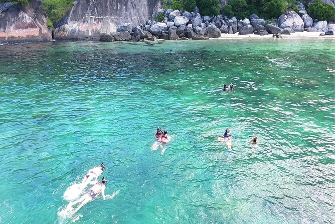 Cham Island Snorkeling - Wonderful Beach - Speedboat Daily Tour - Speedboat Ride to Cu Lao Cham: Fast Fun on Open Water