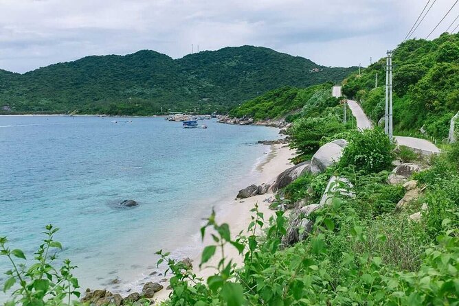 Cham Island Snorkeling - Wonderful Beach - Speedboat Daily Tour - Hoi An Ancient Town Stop: Brief, Included, and Easy to Miss
