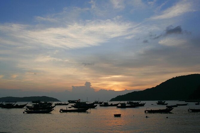 Cham Island Tour Snorkeling -Sunbathing - Nice Beach - Speedboat - Quick hits before you go