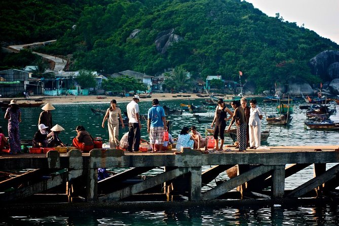Cham Island Tour Snorkeling -Sunbathing - Nice Beach - Speedboat - Snorkeling: what’s included, and what changes with the season