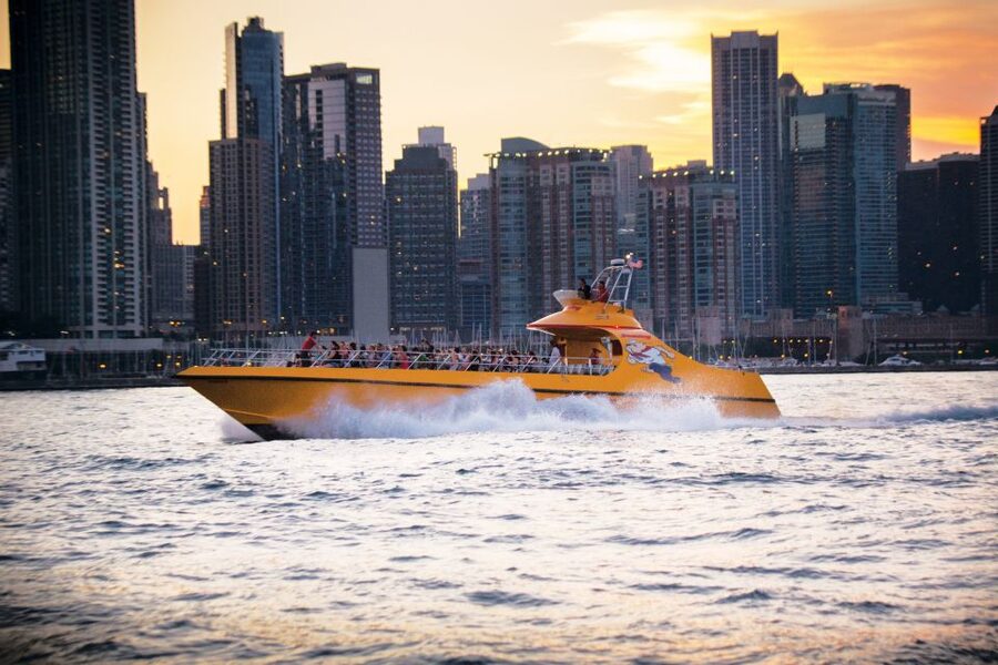 City Cruises Chicago: Seadog Lakefront Speedboat Ride - The live guide experience: the difference between a ride and a tour