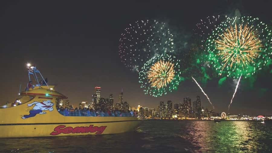 City Cruises Chicago: Seadog Speedboat Lake Firework Cruise - What to wear and bring: stay comfy and expect a little splash