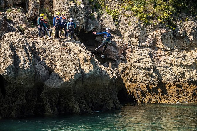 Coasteering and Speedboat, Arrábida Setúbal, Sesimbra near Lisbon - Speedboat support: how the day stays paced and safe