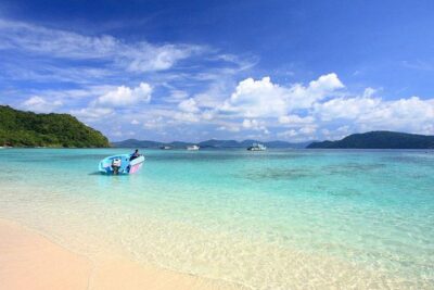 Coral Island Snorkeling Half Day Tour By Speedboat From Phuket - Pickup, timing, and how the speedboat day feels