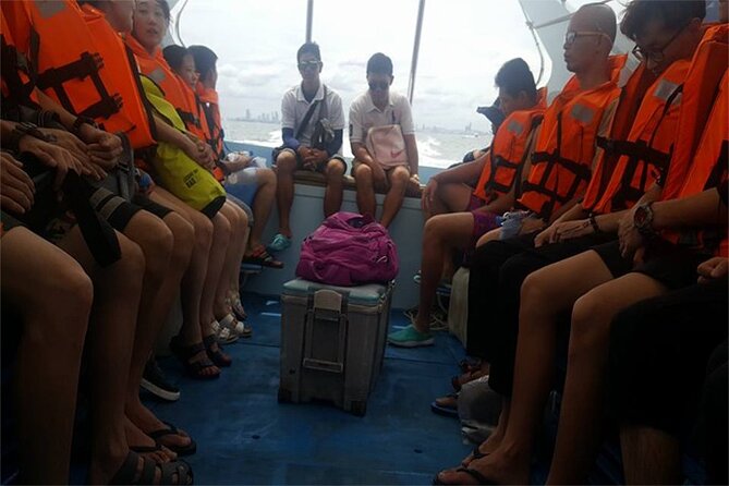 Coral Island speed boa-Parasailing and others activities choice - Speedboat ride to Koh Larn: fast, active, and jump-starting the day