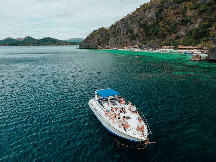 Coron: Private Island-Hopping Tour on a Yacht or Speedboat - Why Coron feels different on a private yacht or speedboat