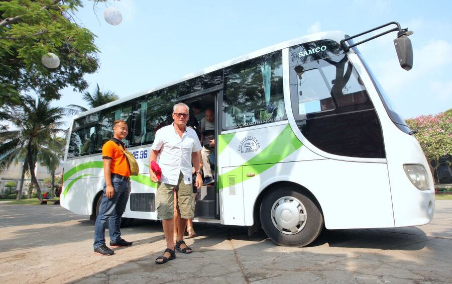 Cu Chi Tunnels Luxury Speed Boat Half Day Tour - The Break That Keeps the Day Human: Tea, Tapioca, and the Farm Stop
