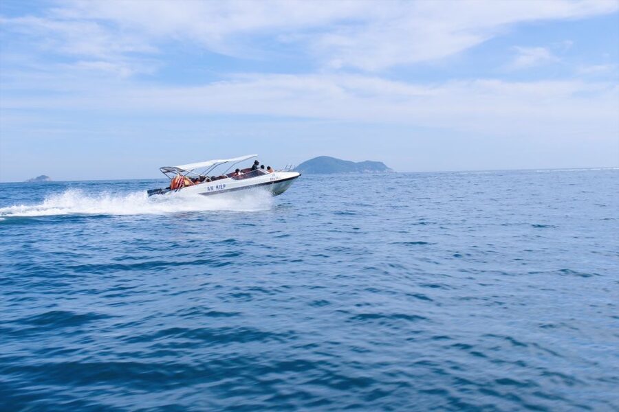 Da Nang/Hoi An: Cham Islands Snorkeling by High-Speed Boat - The Late Afternoon: Free Time, Another Swim, Then Back on the Bus