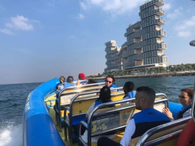 Dubai: Guided Speedboat Tour with City Sights & Ice Cream. - The ride itself: a guided sunset speedboat with real photo timing