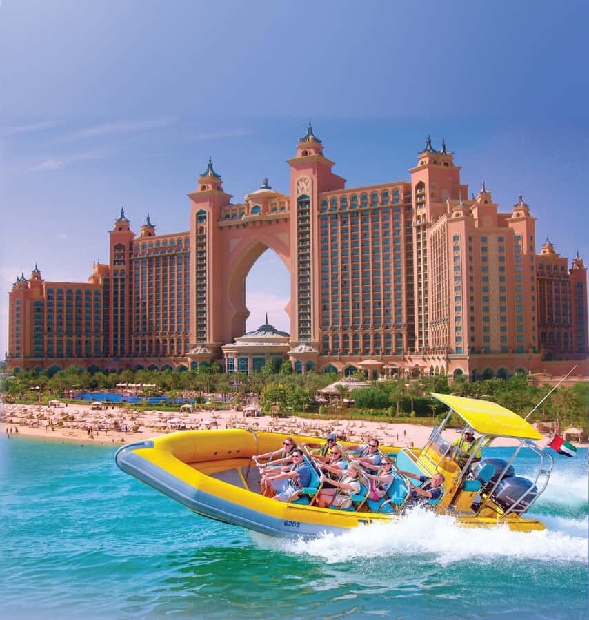 Dubai Marina: Guided Sightseeing Tour by Speedboat - Burj Al Arab and Madinat Jumeirah: dramatic coastline, quick photo windows