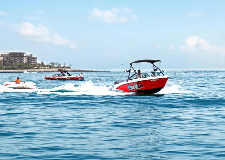 Dubai: Speedboat-Pulled Donut Ride Trip in JBR - Safety and Coaching: Why the Instructor Matters Here